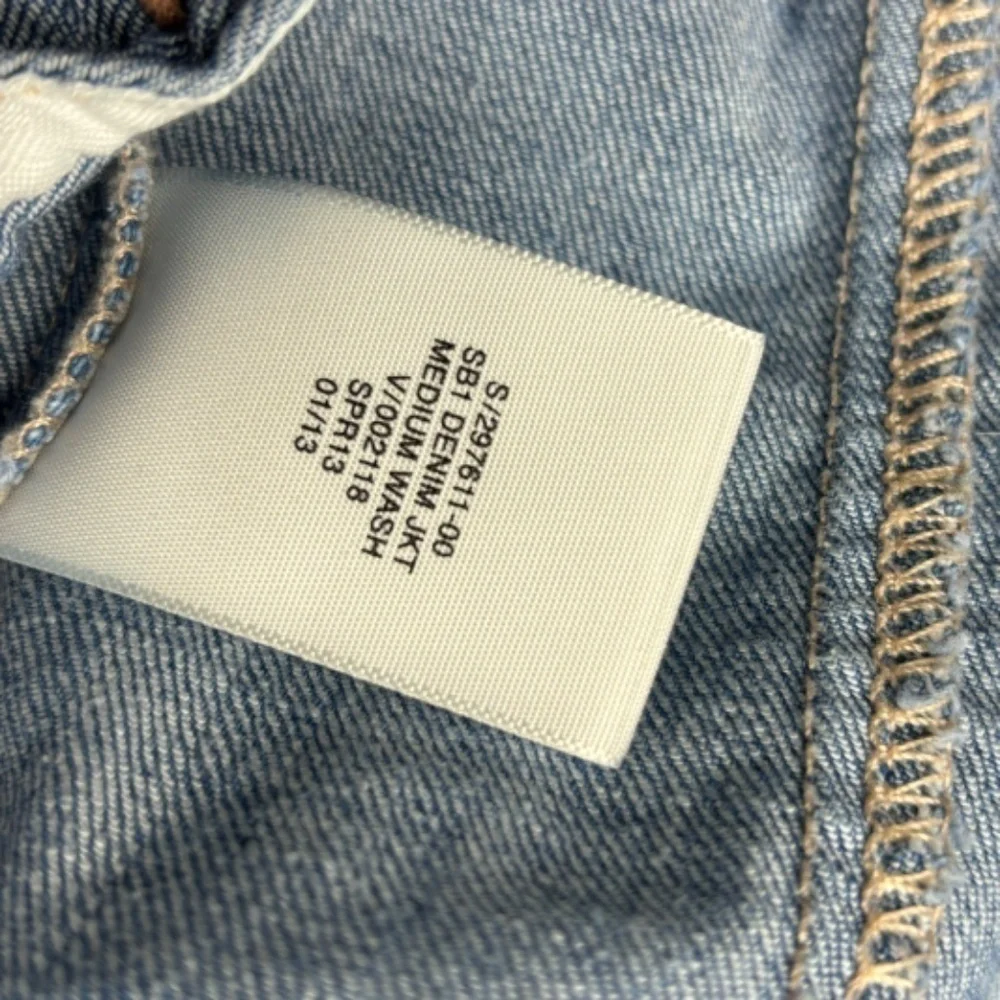 GAP Kids Jean Jacket Girls Size S Blue Snap Up Long Sleeve Denim‎ with Pockets